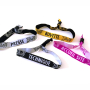 Pulseiras de tecido com personalização tecida
