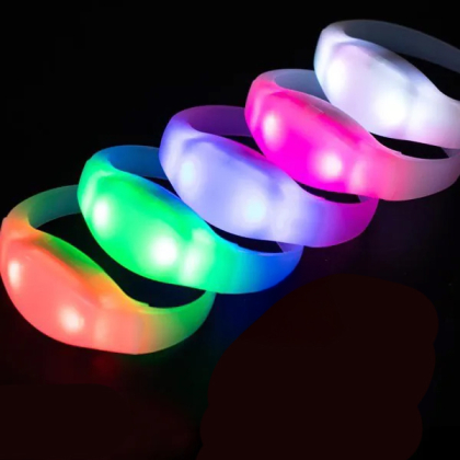 Pulseiras Luminosas com 4 LEDs