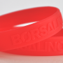 Pulseiras de silicone em relevo
